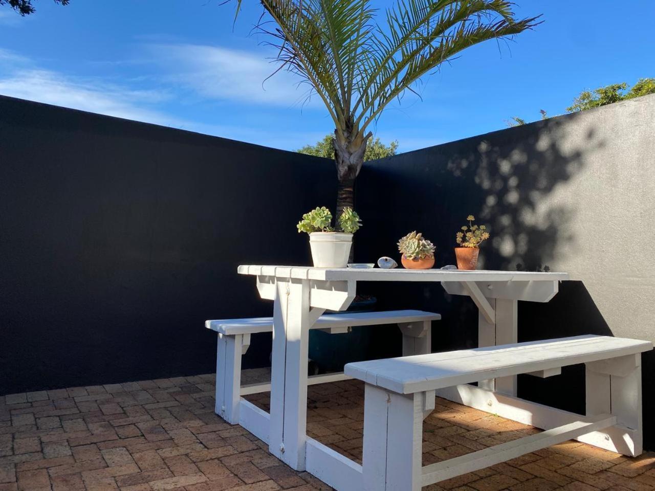Anchor'S Rest Hotel Hermanus Exterior photo